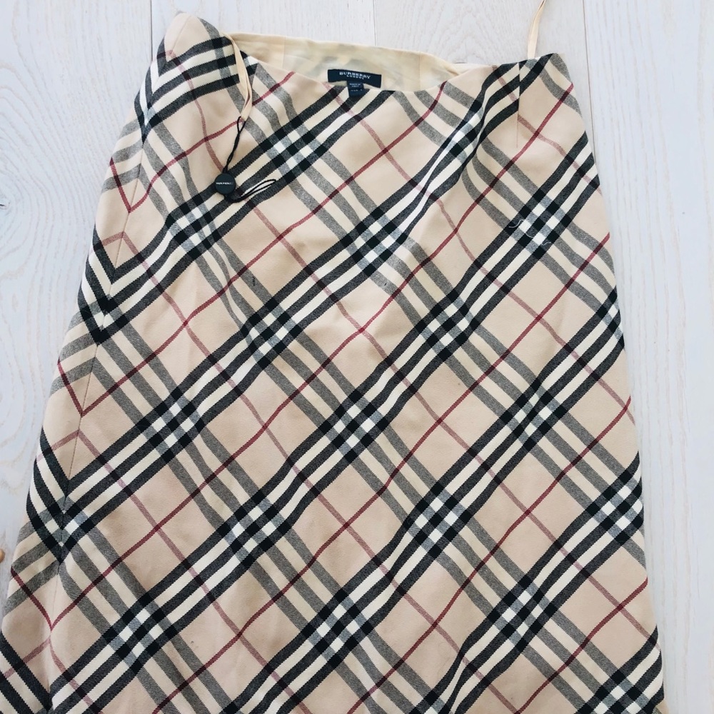 Burberry pattern Skirt